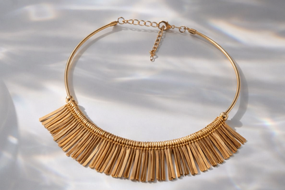 Solène Fringe Collar